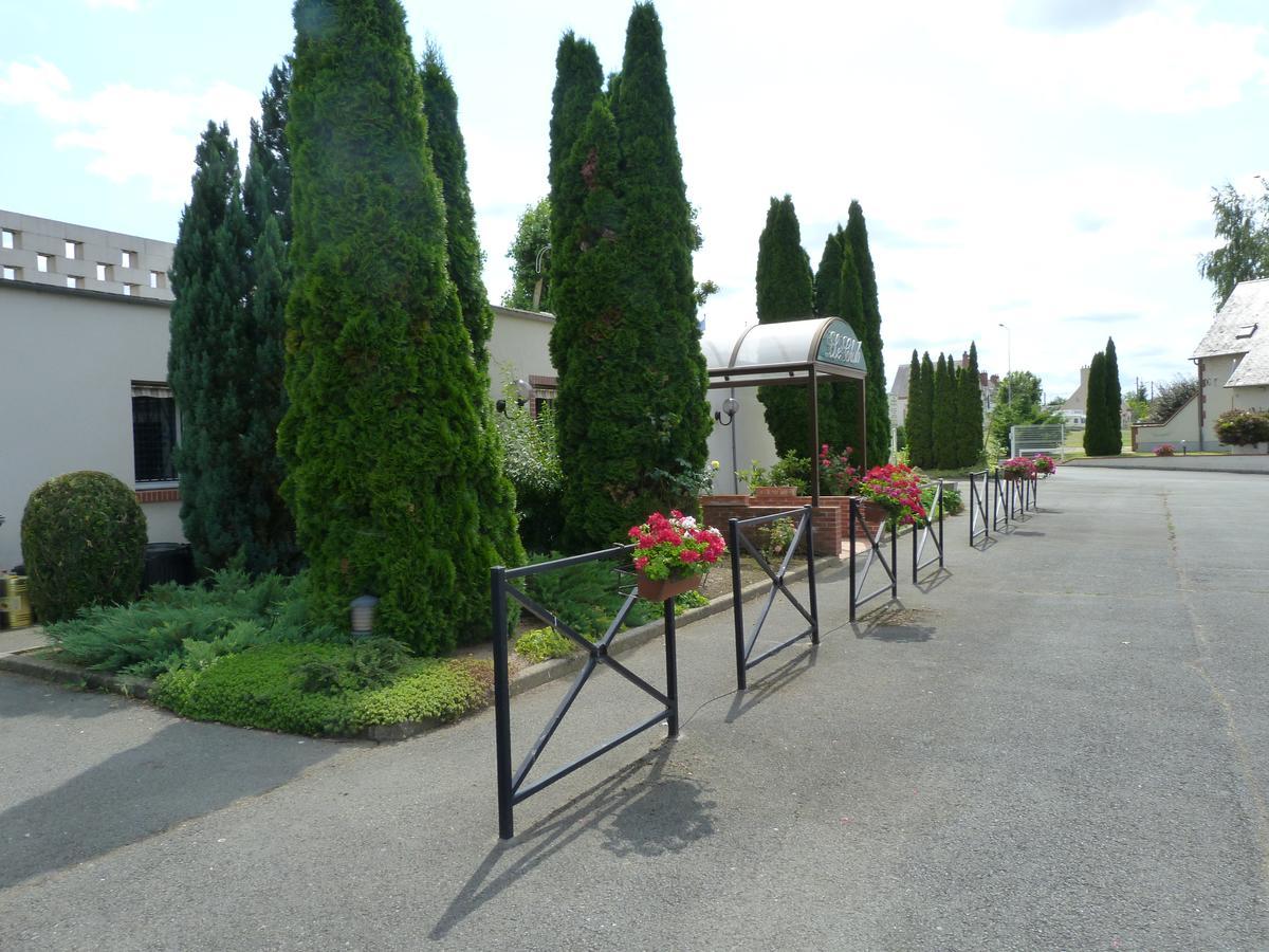 Hostellerie Du Chateau Saint-Pere-sur-Loire 外观 照片