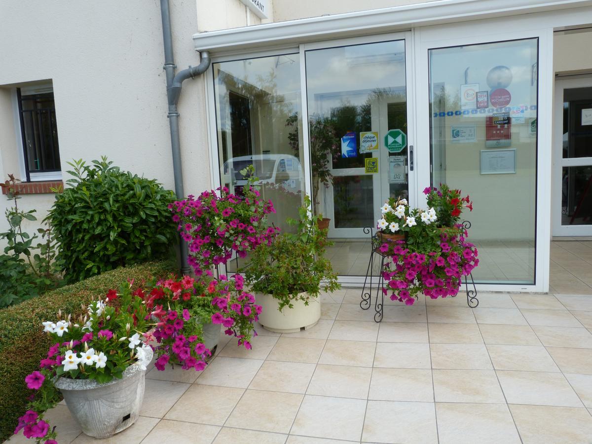 Hostellerie Du Chateau Saint-Pere-sur-Loire 外观 照片